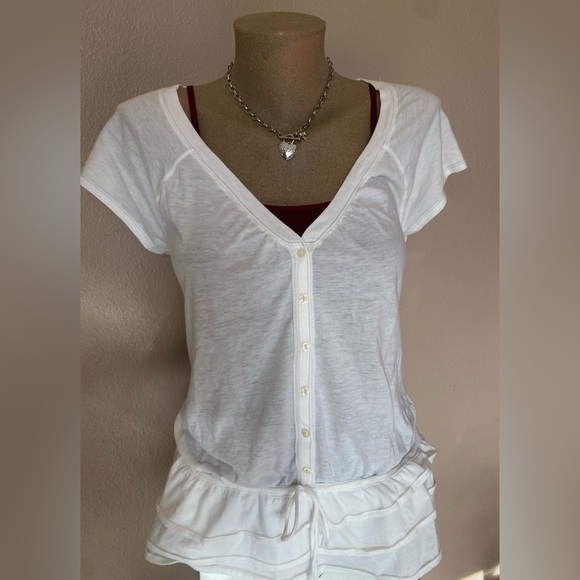 Y2k Hollister White Top with Buttons & Ruffles - Picture 3 of 6